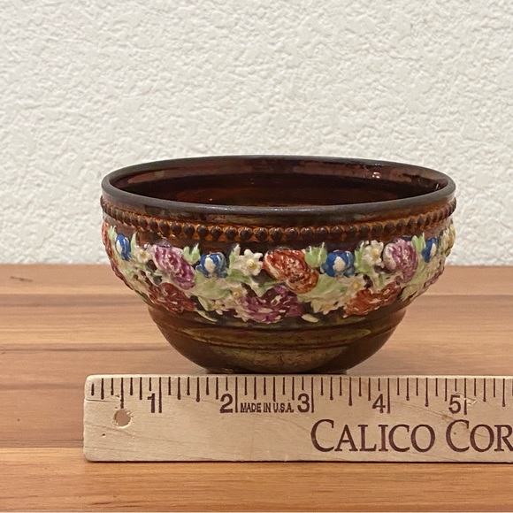 19th Century British Hand Enamelled Relief Molded Floral Band Copper Luster Bowl - Picture 5 of 13